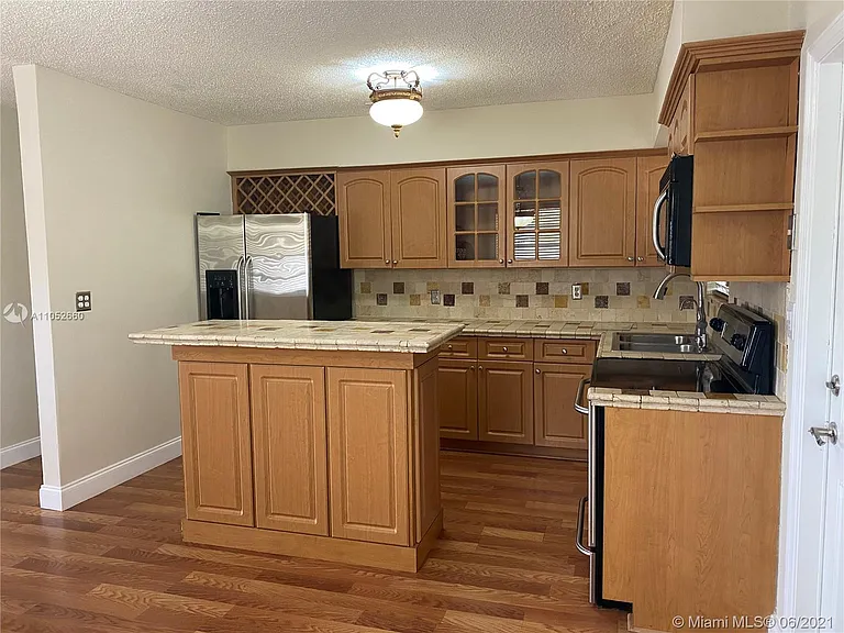 4263 NW 3rd St — Photo 51