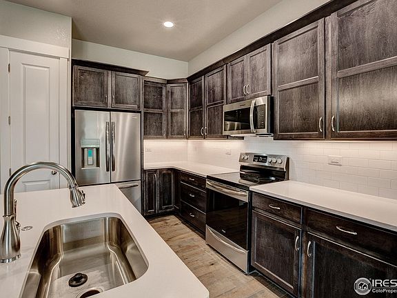 4th image of 3464 Grayling Dr