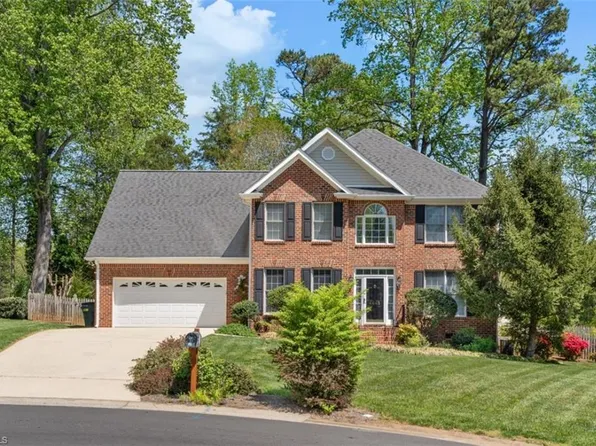 4445 Chadwyck Dr, Winston Salem, NC 27106