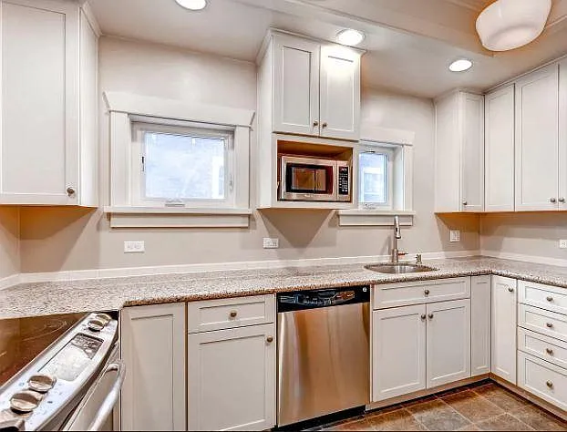 1015 Madison St — Photo 13