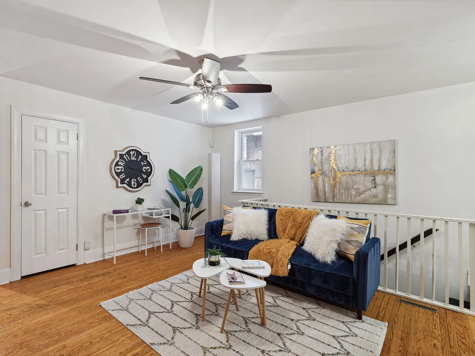 3 bed, 1187 sqft, $3,000 — Photo 4