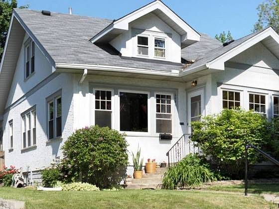 2nd image of 3026 Ulysses St NE