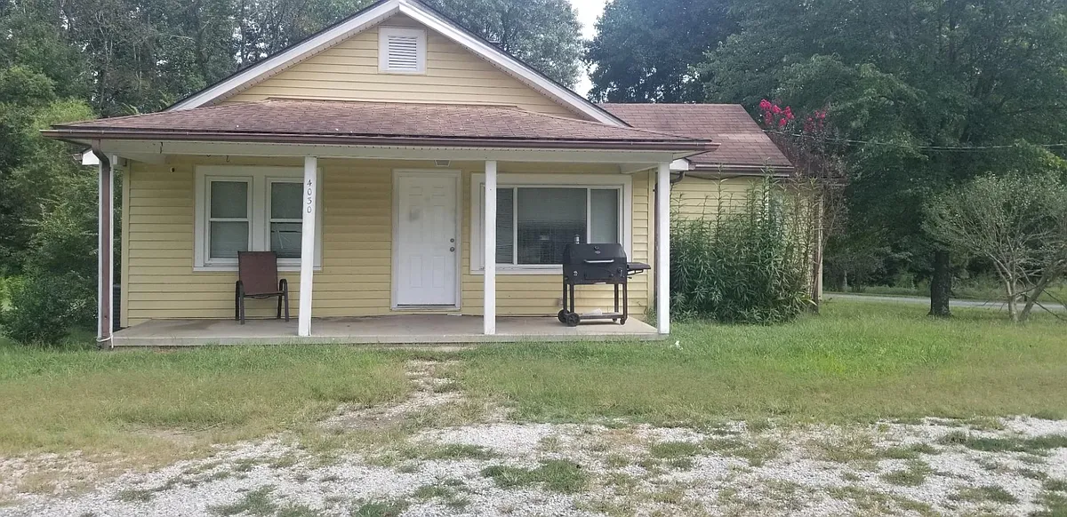 Building Photo - 4030 Woodleaf Rd