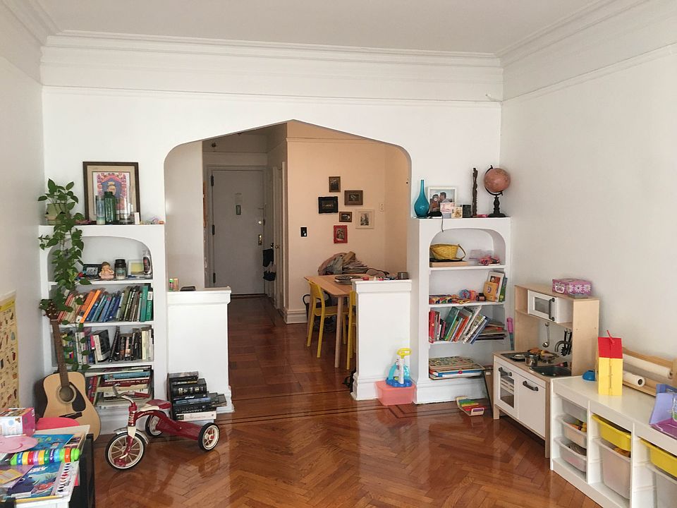 2nd image of 1478 Walton Ave APT 5K