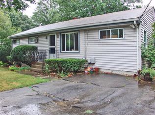 17 Continental Rd, Smithfield, RI 02828