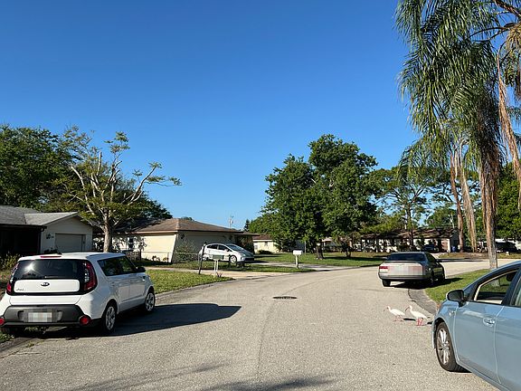 4th image of 1390 White Cedar Ln