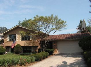 1110 68th St, Downers Grove, IL 60516