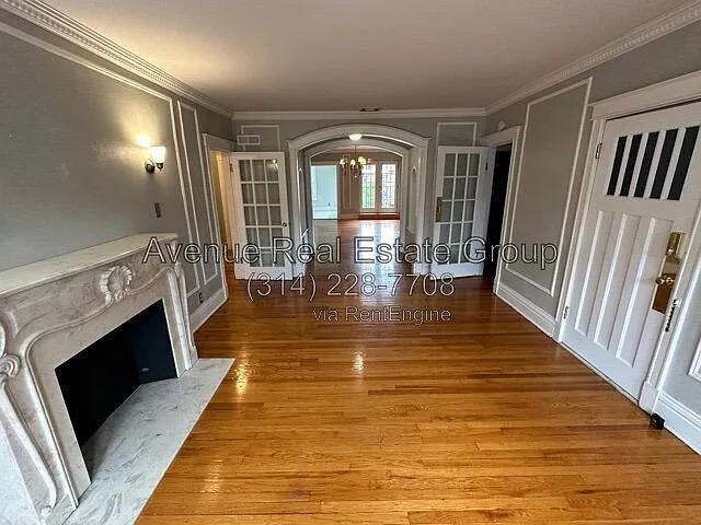 6325 Southwood Ave #3 — Photo 3