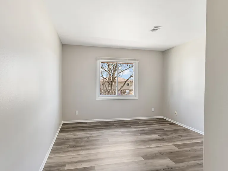 1344 Camden Way #B — Photo 16