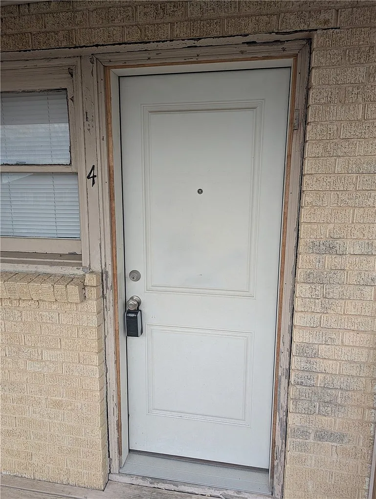 1 bed, 1.0 bath, 4648 sqft, $795 — Photo 3