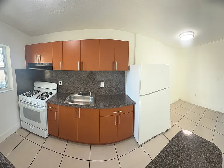3855 SW 79th Ave #26 — Photo 3