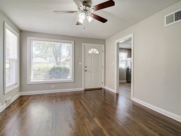 5th image of 410 52nd Ave