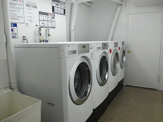 Rented by Metropolis Real Estate of Manhattan | media 49