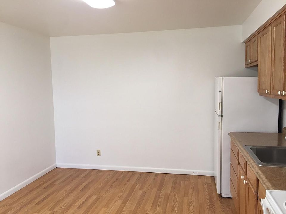 Kitchen / Living Room area