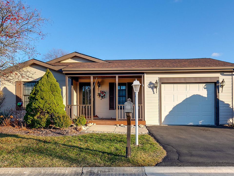 1st image of 1 Derby Ct