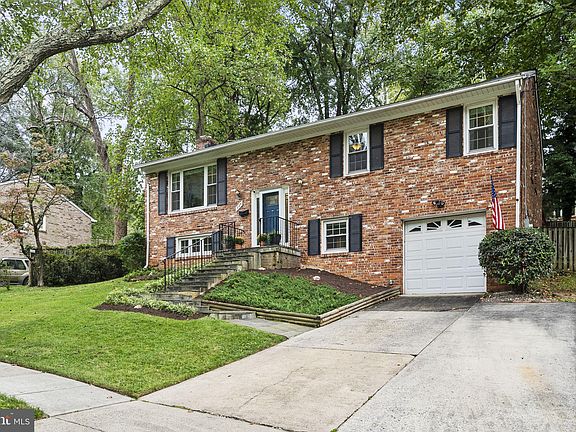 2nd image of 524 Bradford Dr