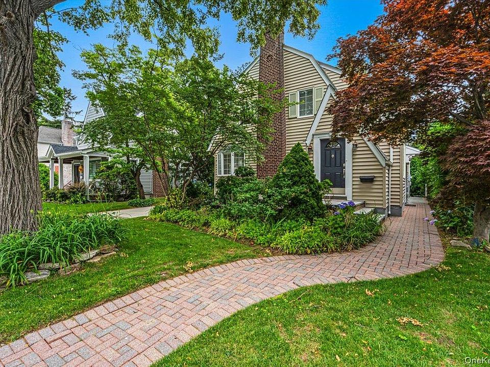 1st image of 84 Fernwood Terrace