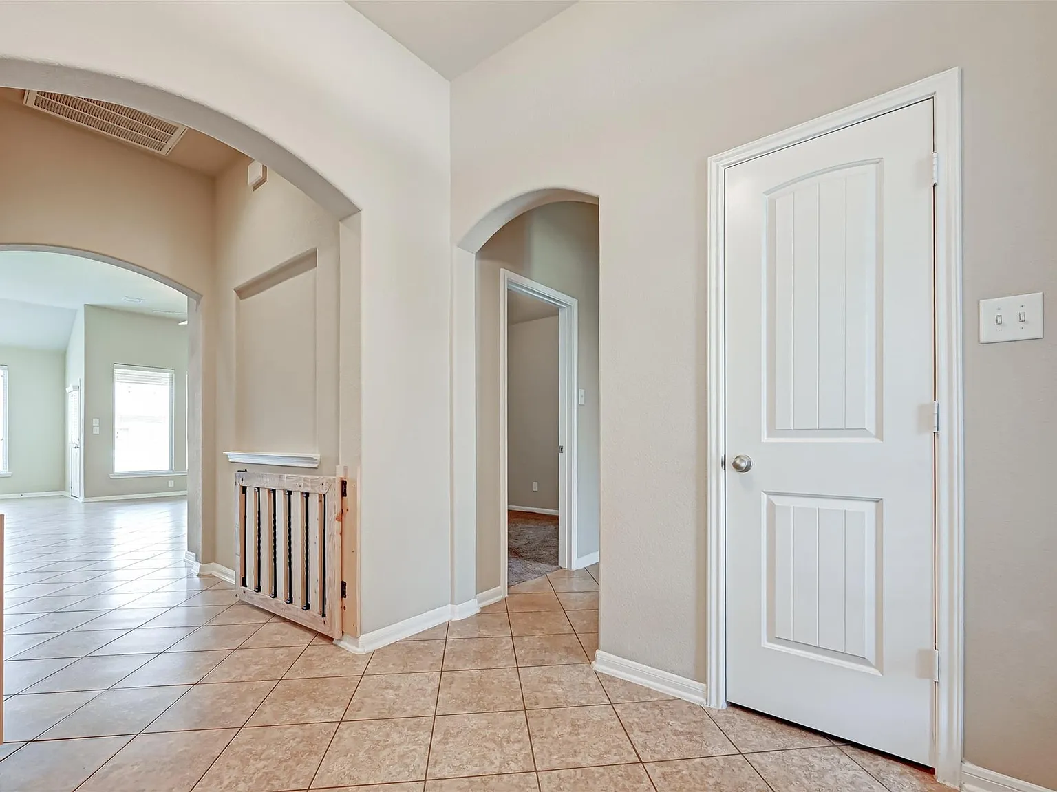 3 bed, 2.0 bath, 1625 sqft, $2,150 — Photo 4