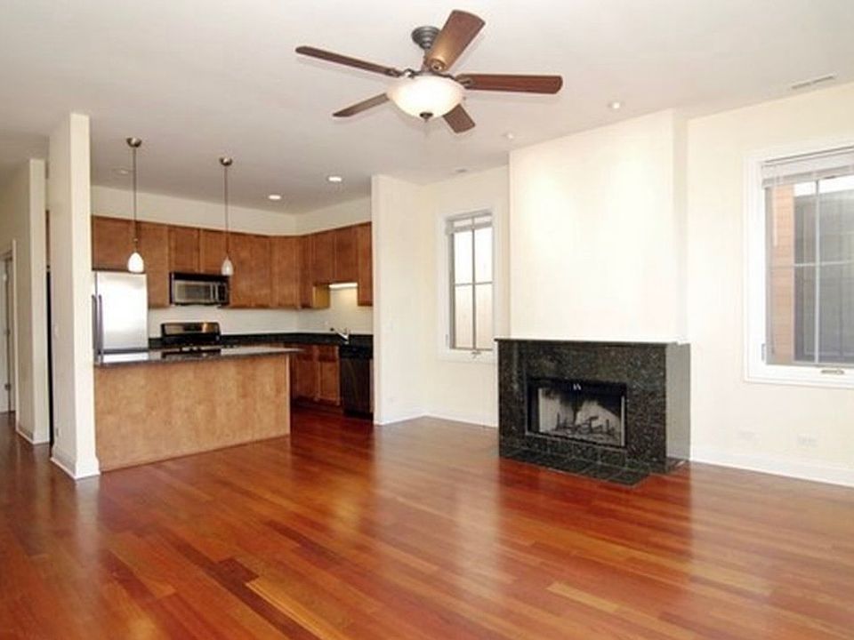 Living room & kitchen