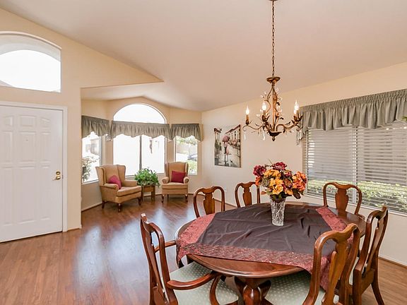 4th image of 4933 W Ivanhoe Ct