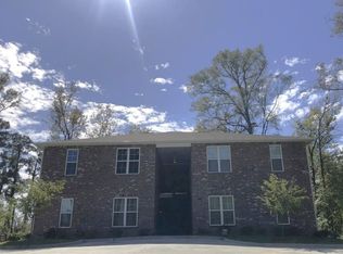 124 Thornton Ln #B, Denham Springs, LA 70726