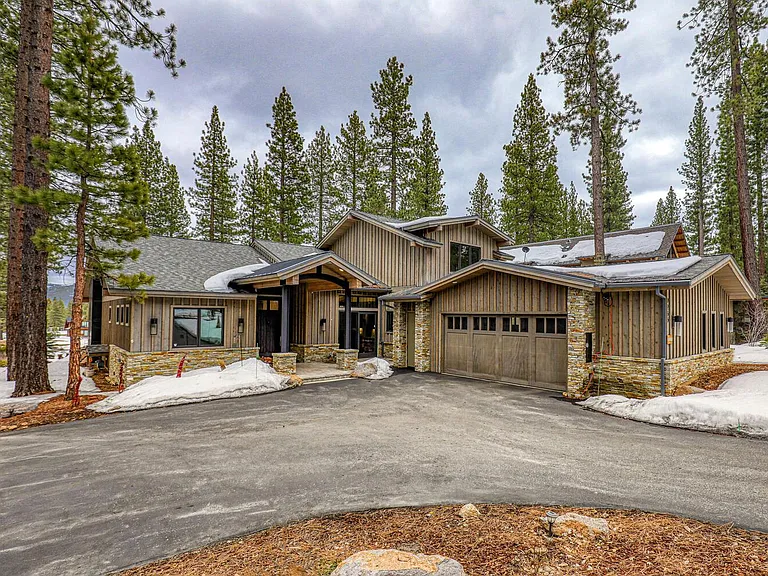 9265 Heartwood Dr — Photo 41