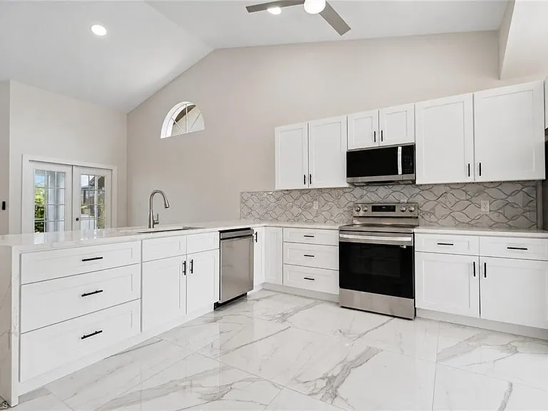 12408 Kelly Sands Way — Photo 5