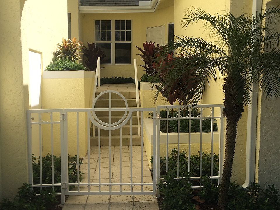 1st image of 104 Mainsail Cir #104