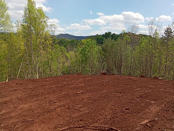 4th image of County Road 484