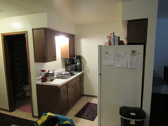 2nd image of 2533 N Oakland Ave APT 211