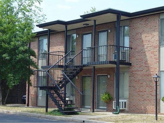 2nd image of 2601 Hillsboro Pike APT G1