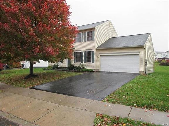 3rd image of 3825 Tamarind Dr
