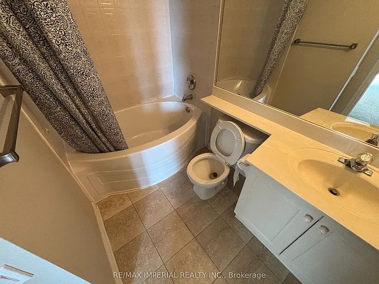 60 Old Mill Rd #405 — Photo 17