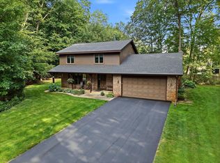 5665 Star Cir, Shorewood, MN 55331