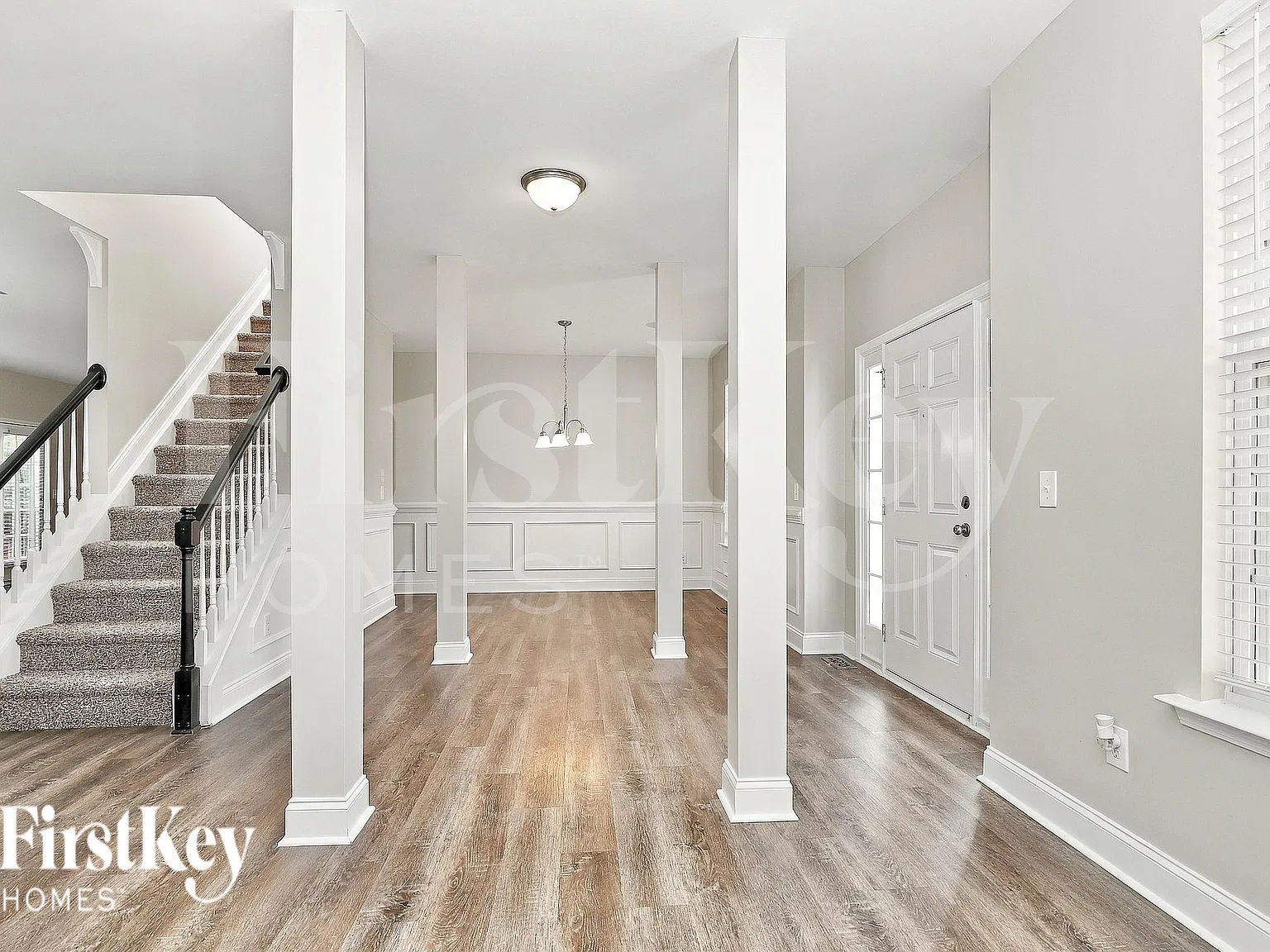 3 bed, 2.5 bath, 2619 sqft, $2,370 — Photo 4