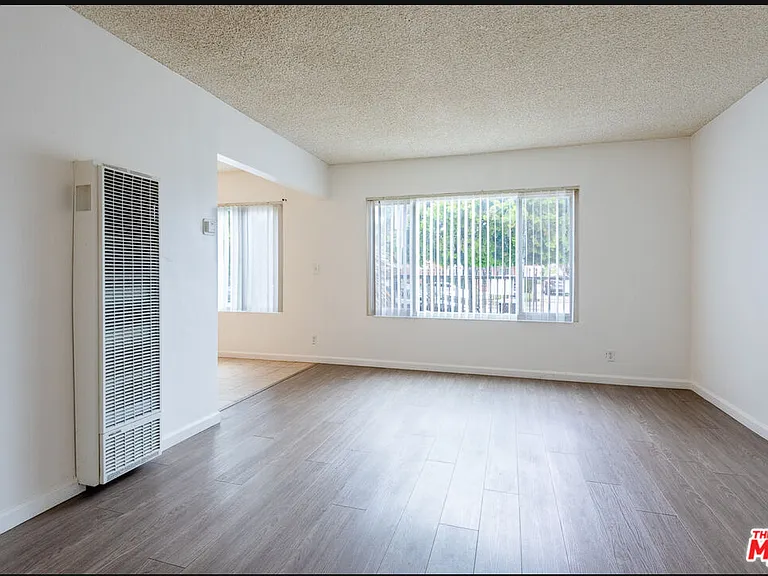 3458 W 67th St #1 — Photo 3