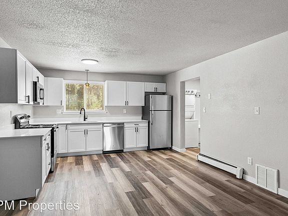 4th image of 1650 29th Avenue Pl #15213171