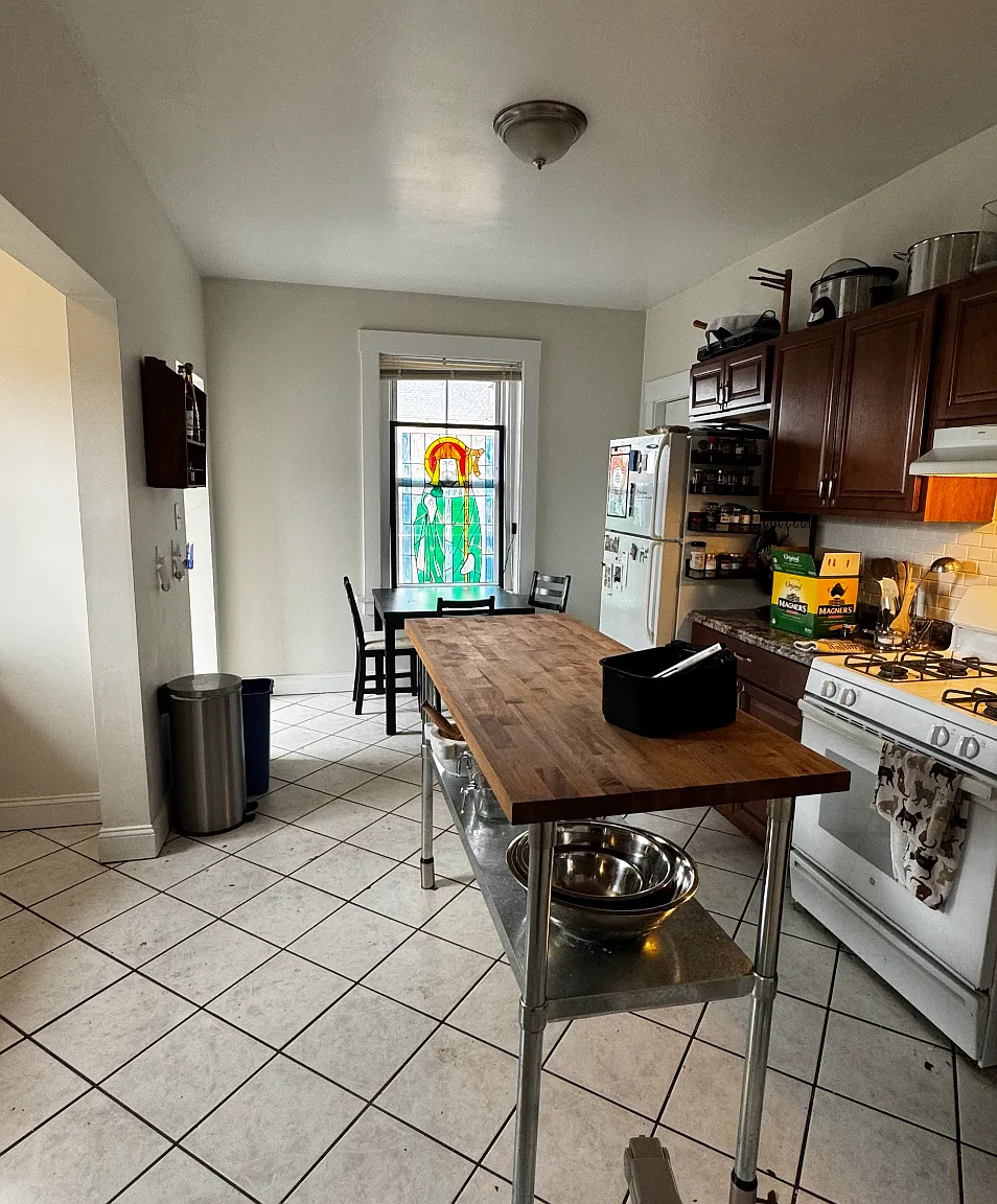 2 bed, $2,900 — Photo 2