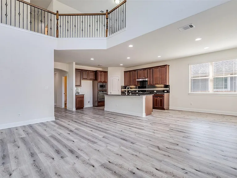 5728 Siragusa Dr — Photo 15