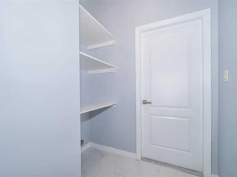 8119 Lake Crowell Cir — Photo 19