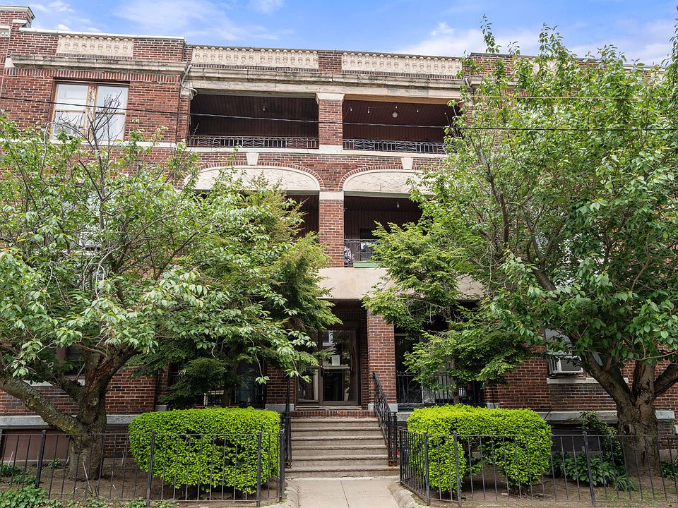 1st image of 1731 Beacon St APT 221