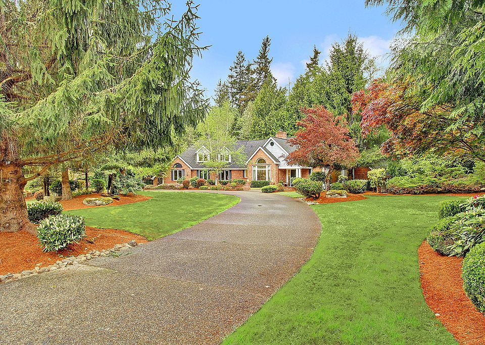 2nd image of 21830 NE 141st St
