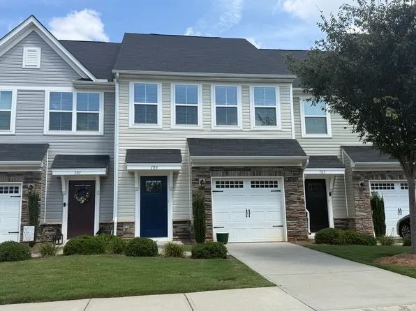 103 Roudwood Dr, Simpsonville, SC 29680