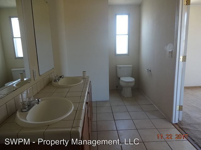 2nd image of 700 12th Ave NW