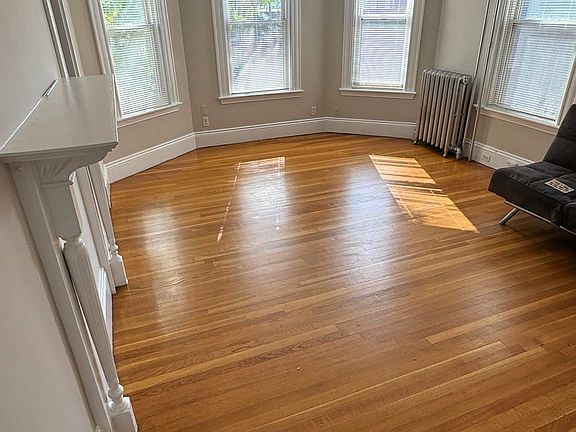 4th image of 795 Cambridge St #1