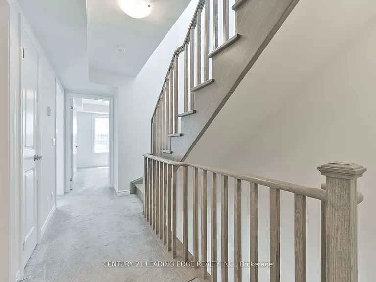 30 William Shearn Cres — Photo 19