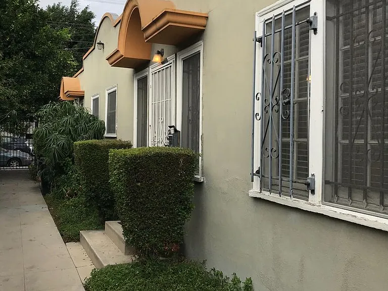 5414 Fountain Ave — Photo 10