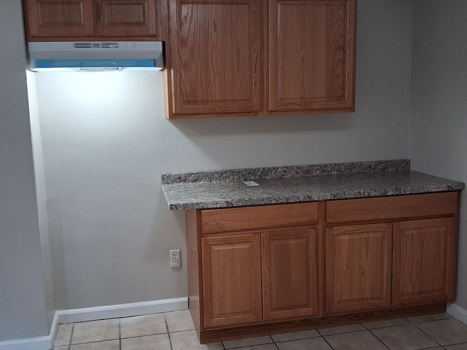 1st image of 327 Danforth Ave #5B