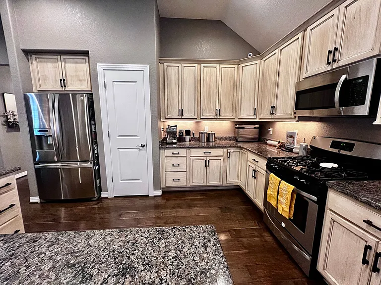 2228 Martlet Ln — Photo 25