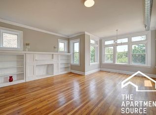 1042 N Kedzie Ave #2E, Chicago, IL 60651